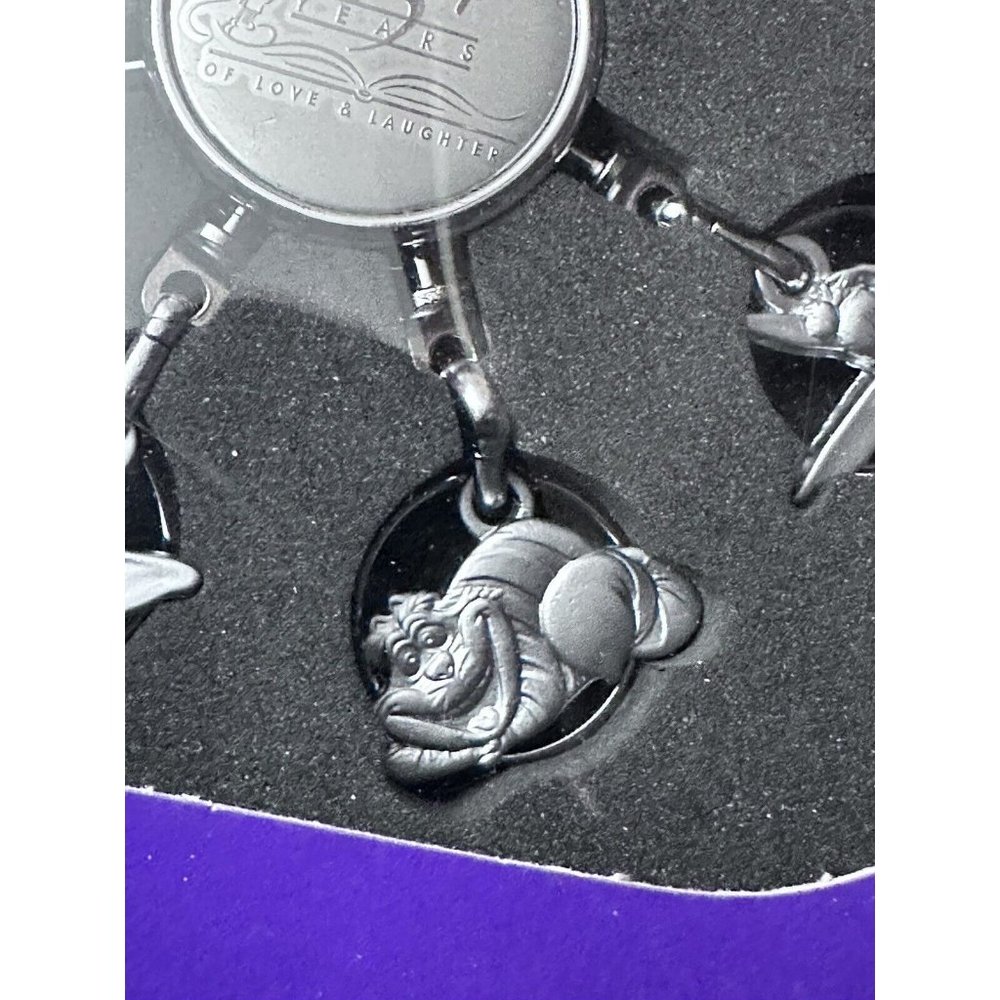Disney 75 Years Of Love And Laughter Metal Keychain Dumbo, Tinkerbell, Cheshire - Picture 8 of 8